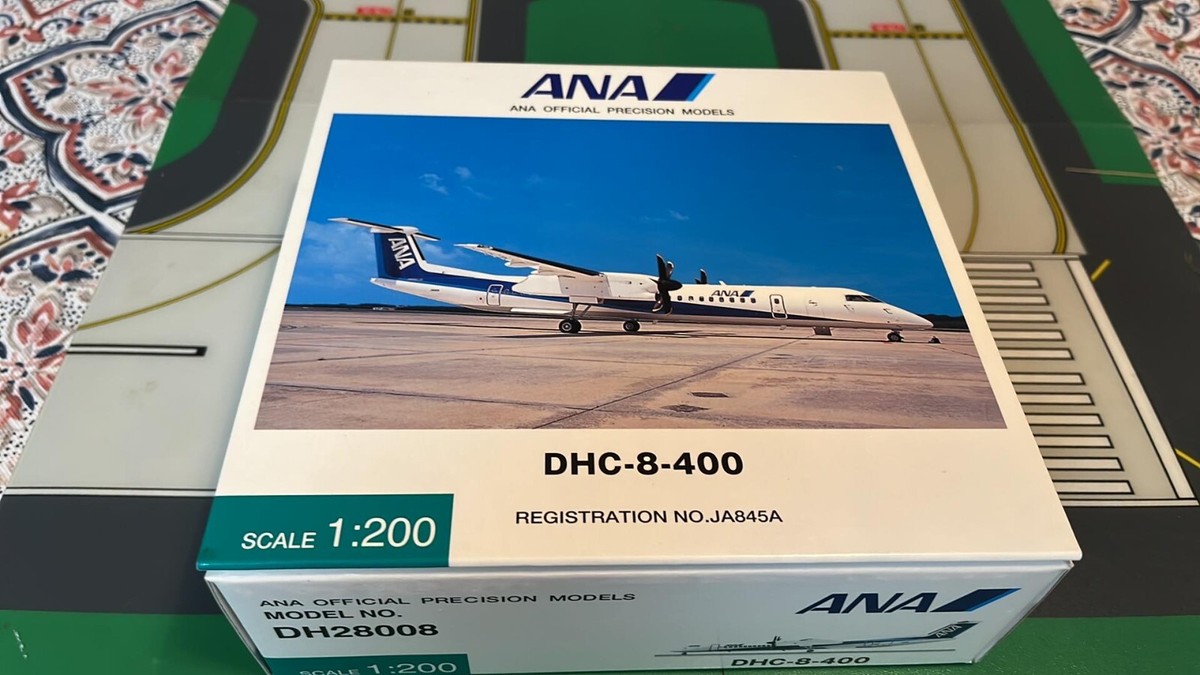 ANA Trading All Nippon Bombardier DHC-8-Q400 Current Color Diecast