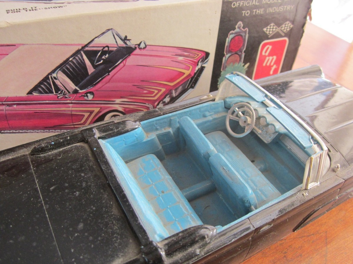 AMT 1960 Lincoln Continental Convertible Kit Annual 3-in-1 Built