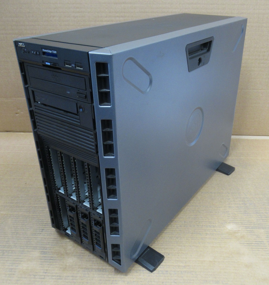 Dell PowerEdge T320 4-Core E5-2403v2 1.8GHz 8GB Ram 8 Bay RAID