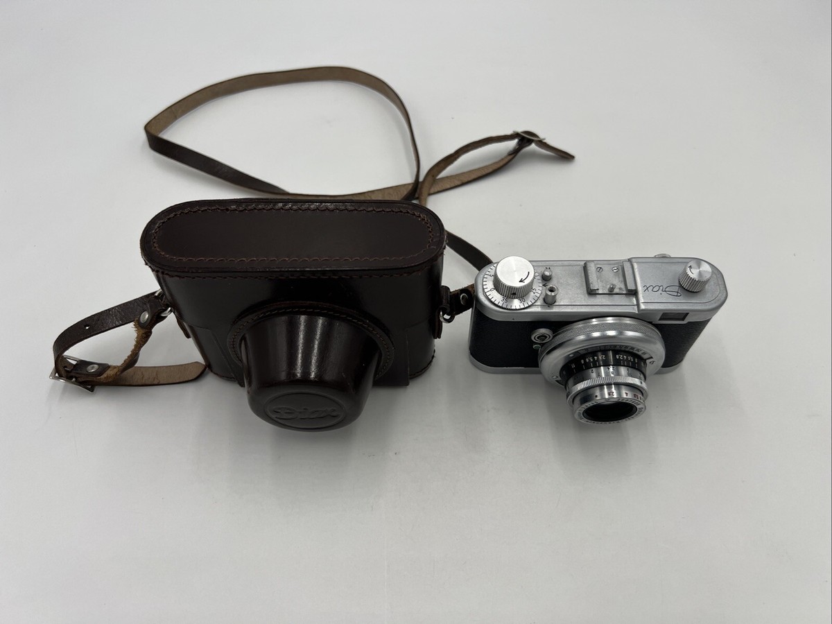 Voss Diax Ia Rangefinder with Schneider Kreuznach Xenar 45mm f/2.8