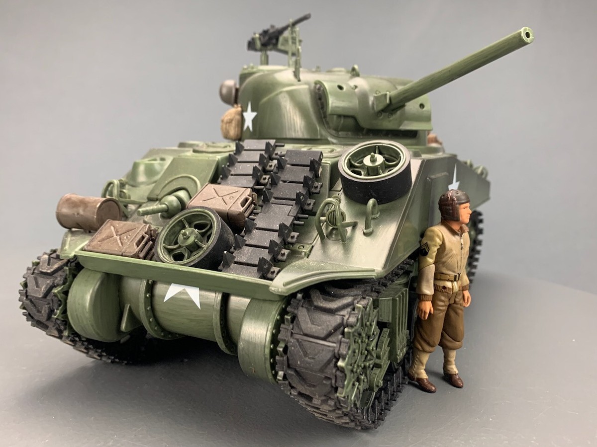 ミニチャンプス 1/35 シャーマン 1944 Sherman M4A3 D-Day 戦車 完成品