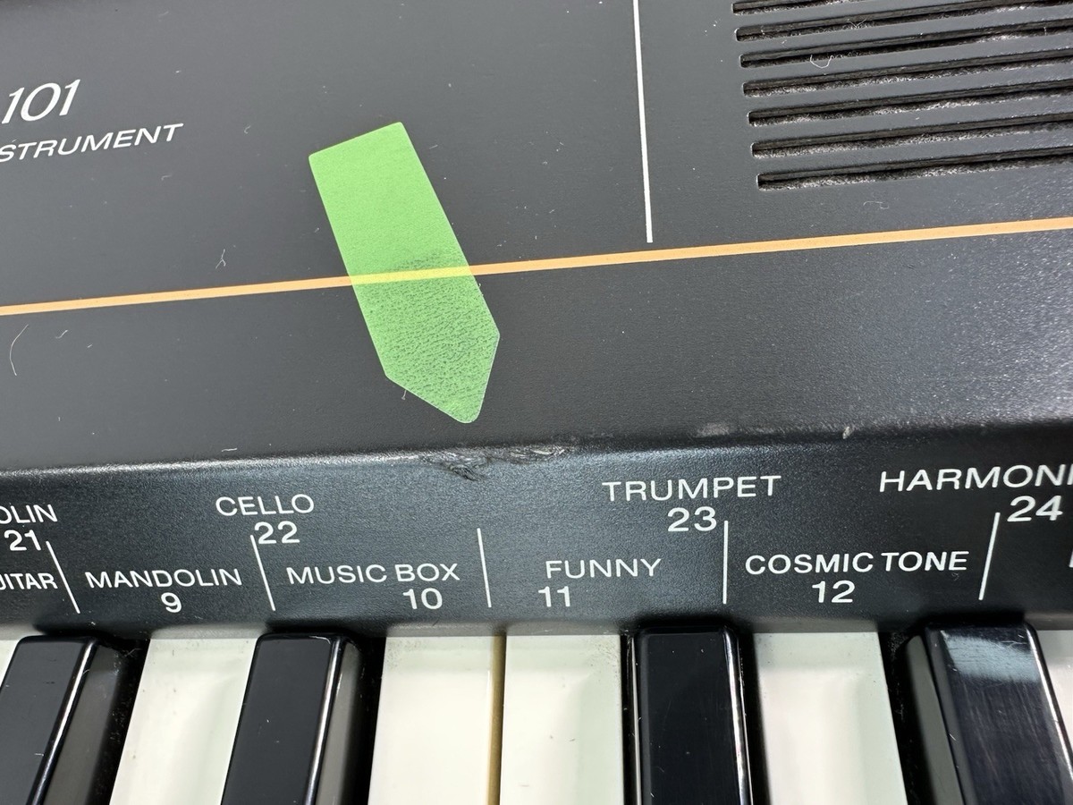 Vintage Casio Casiotone 101 CT-101 49-Key Synthesizer Works Great