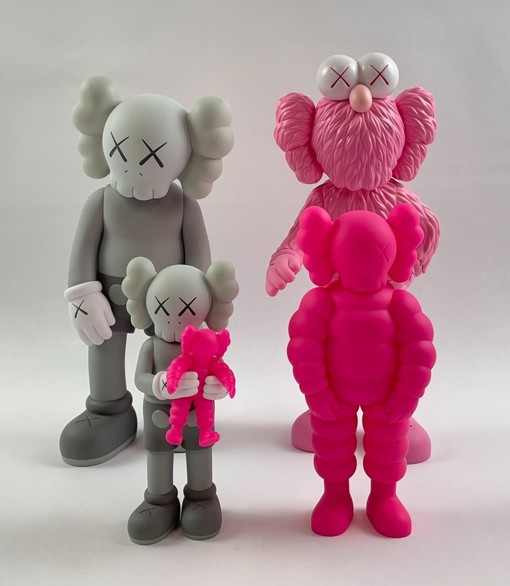 kaws gone figure grey GRAY&PINK ピンク カウズ kaws gone figure
