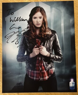 アベンジャーズ Karen Gillan 直筆サインカード ネビュラ KAREN GILLAN