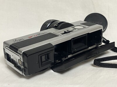 Pocket Fujica 350 Zoom Fuji 110 Film Camera Fujinon-Z f= 25-42mm
