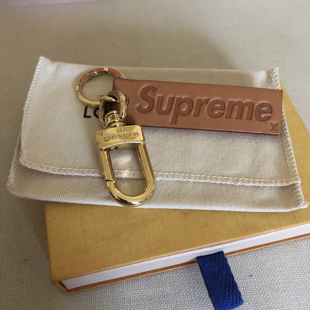 小物 Supreme Louis Vuitton key case Louis Vuitton x Supreme Ultra