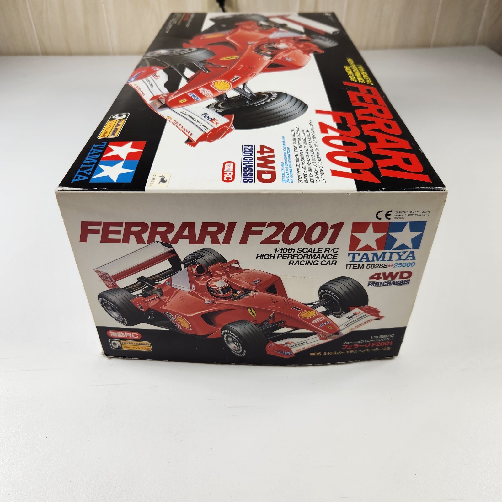タミヤ☆Ferrari／フェラーリF2001 1/10スケール 4WD 1/10