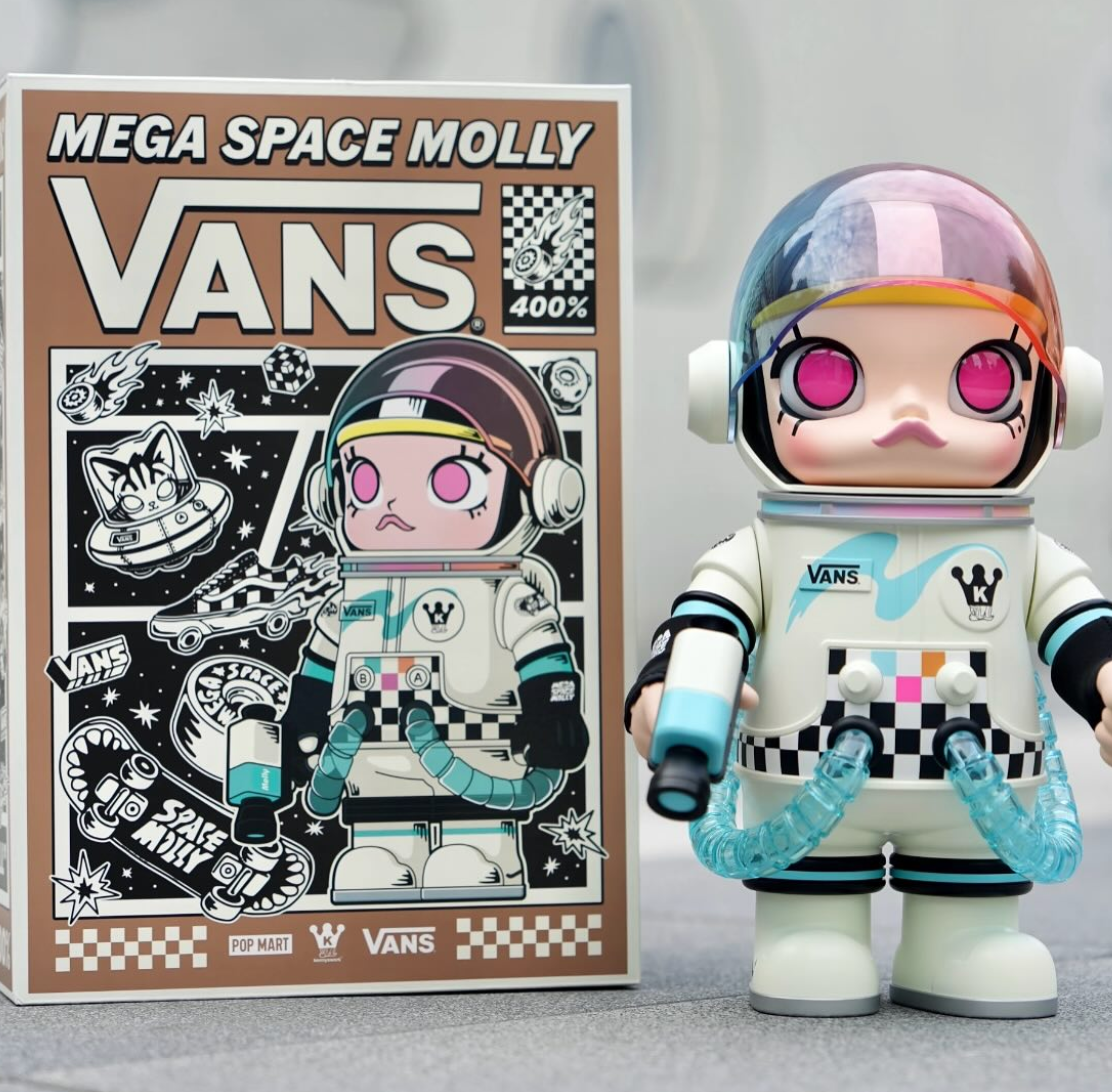 POP MART VANS-全新品 Rare Limited Edition Pop Mart x Vans Mega