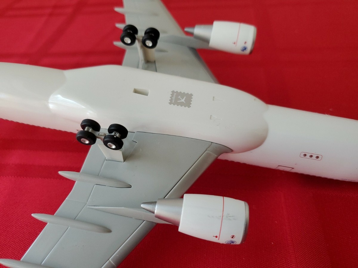 Hogan Wings Air France F-GZCG A330-200 1/200 W/Gear | eBay