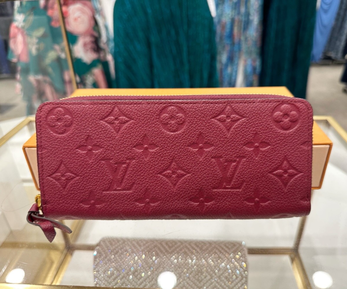 Louis Vuitton Clemence Leather red zippy wallet with Removable