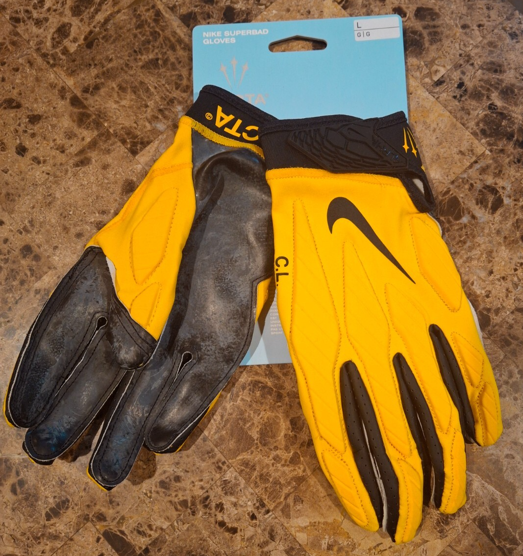 NIKE X DRAKE NOCTA SUPERBAD PADDED LINEMAN FOOTBALL GLOVES, ADULT