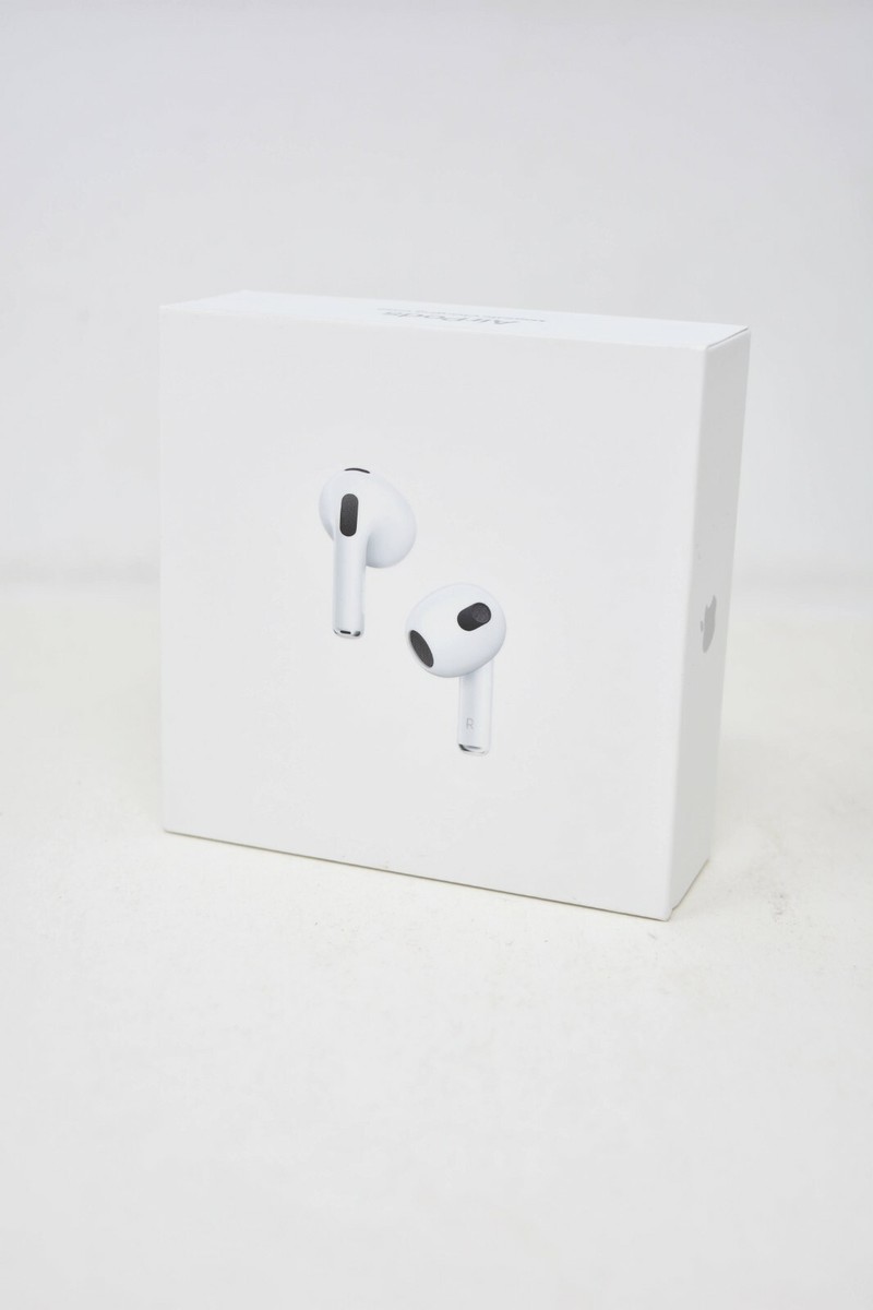 Apple Airpods 3rd Generation with MagSafe Wireless Charging Case
