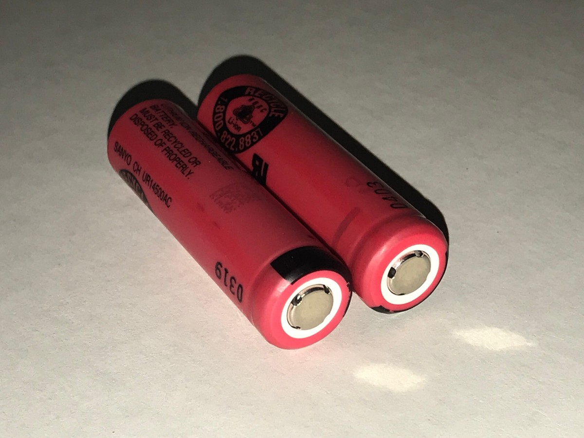 NEW!!! 2 pc SANYO UR 14500 AC Li-ion 740mAh Rechargeable 3.7v FLAT