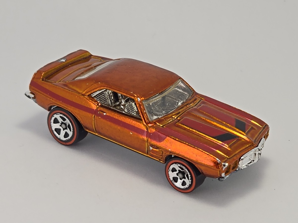 Hot Wheels Classics '69 Pontiac Firebird Orange Spectraflame