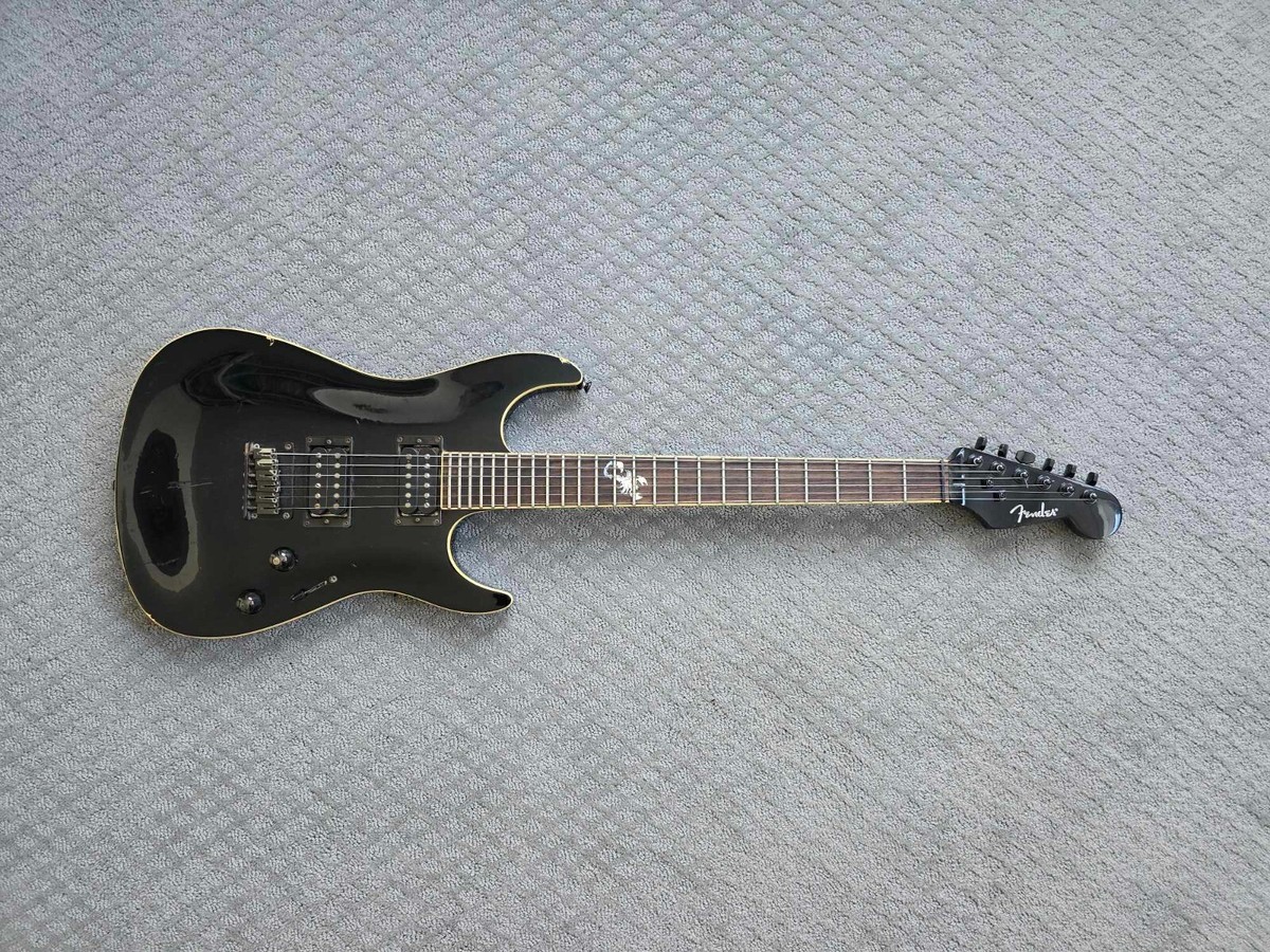 Fender Showmaster Black Out HH フェンダー Fender Showmaster Black