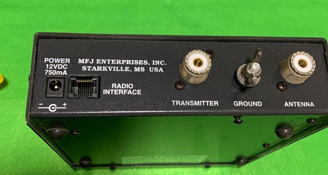 MFJ-939 Y4 200W SSB/CW オートアンテナチューナー