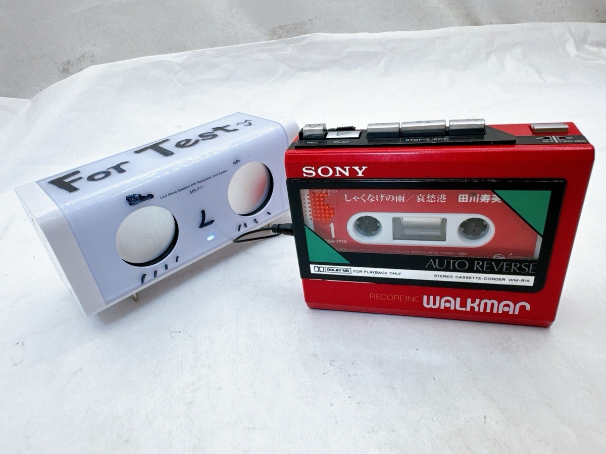 ソニー カセット ウォークマン WMーR15 レッド ソニー カセット