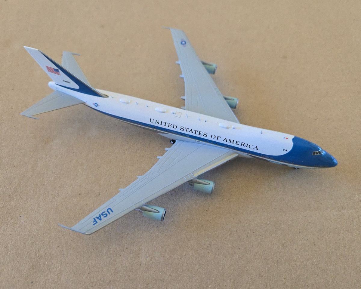 Boeing VC-32A 1/200 モデルプレーン InFlight 1/200 IFC32USA01