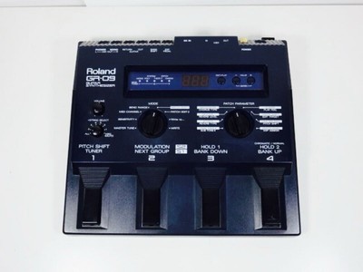 Roland GR-09 GUITAR SYNTHESIZER