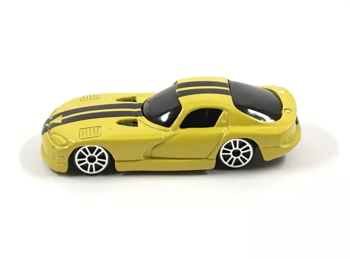 Maisto 1998 Dodge Viper GT2 Chrysler Group 2009 Yellow | eBay