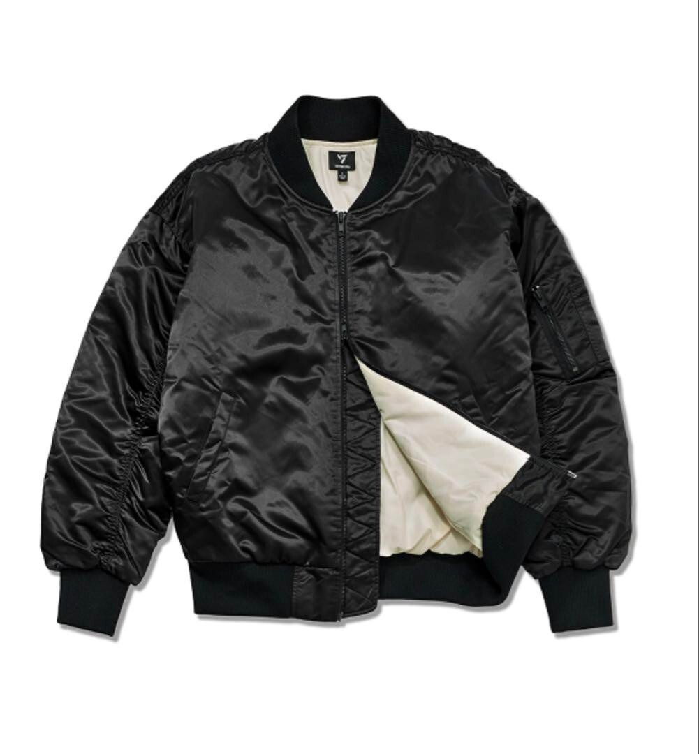 SEVENTEEN CARAT LAND 2025 STADIUM JACKET Size L No Photocard NEW