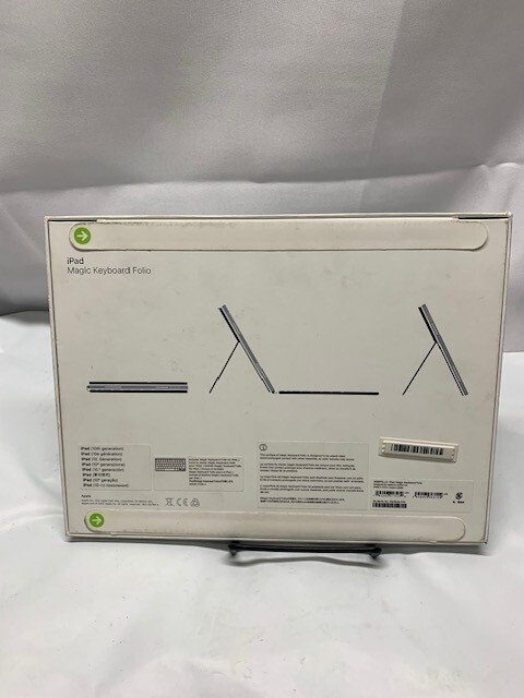 Apple Magic Keyboard Folio for iPad (10th generation) Model A2695