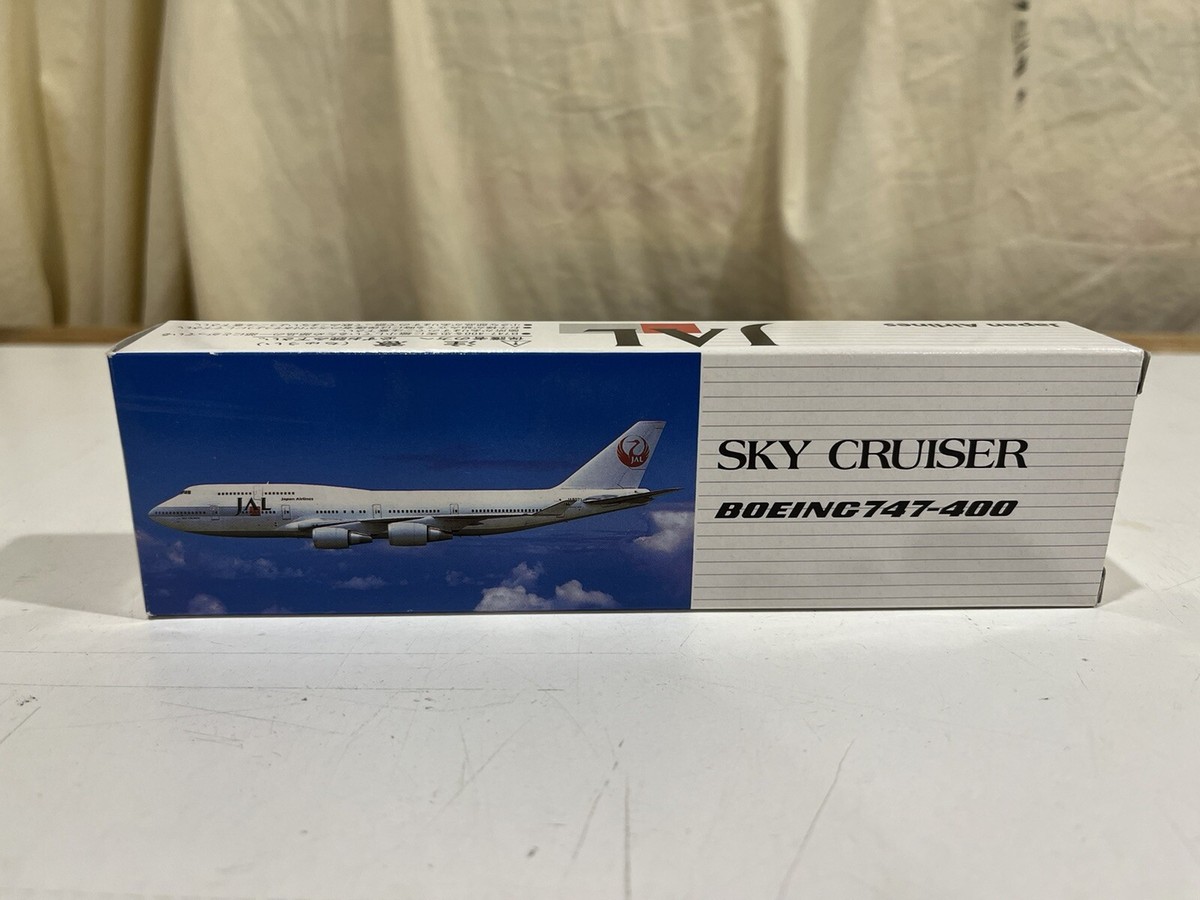 New - JAL Japan Airlines Sky Cruiser Boeing B747-400 Aircraft 1