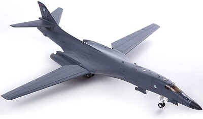 B-1B B-1 Lancer Bomber - USAF 1/144 Scale Plastic Model Kit