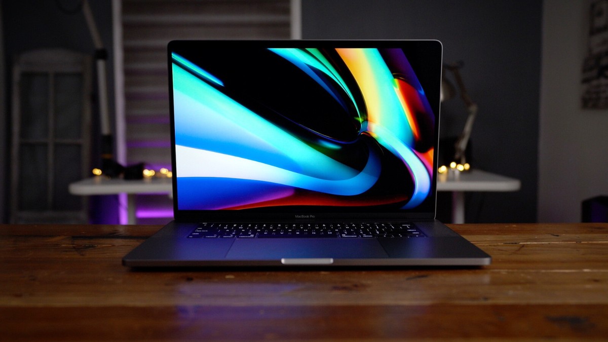 MacBook Pro 2019 16インチ i9 32GB/1TB US Amazon.com: Apple 2019