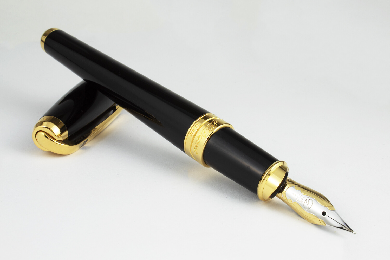S.T. DuPont Black and Gold Olympio Fountain Pen | eBay