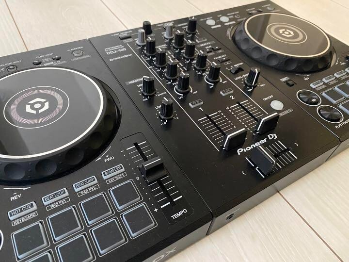Pioneer DDJ-400 Portable 2-Channel Rekordbox DJ Controller Black