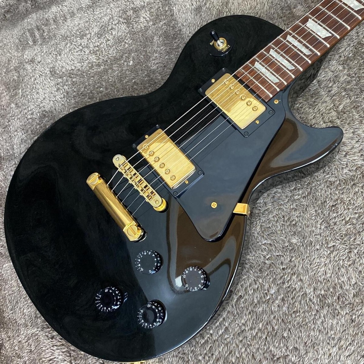 Gibson レスポール studio エレキギター ブラック ハードケース付き