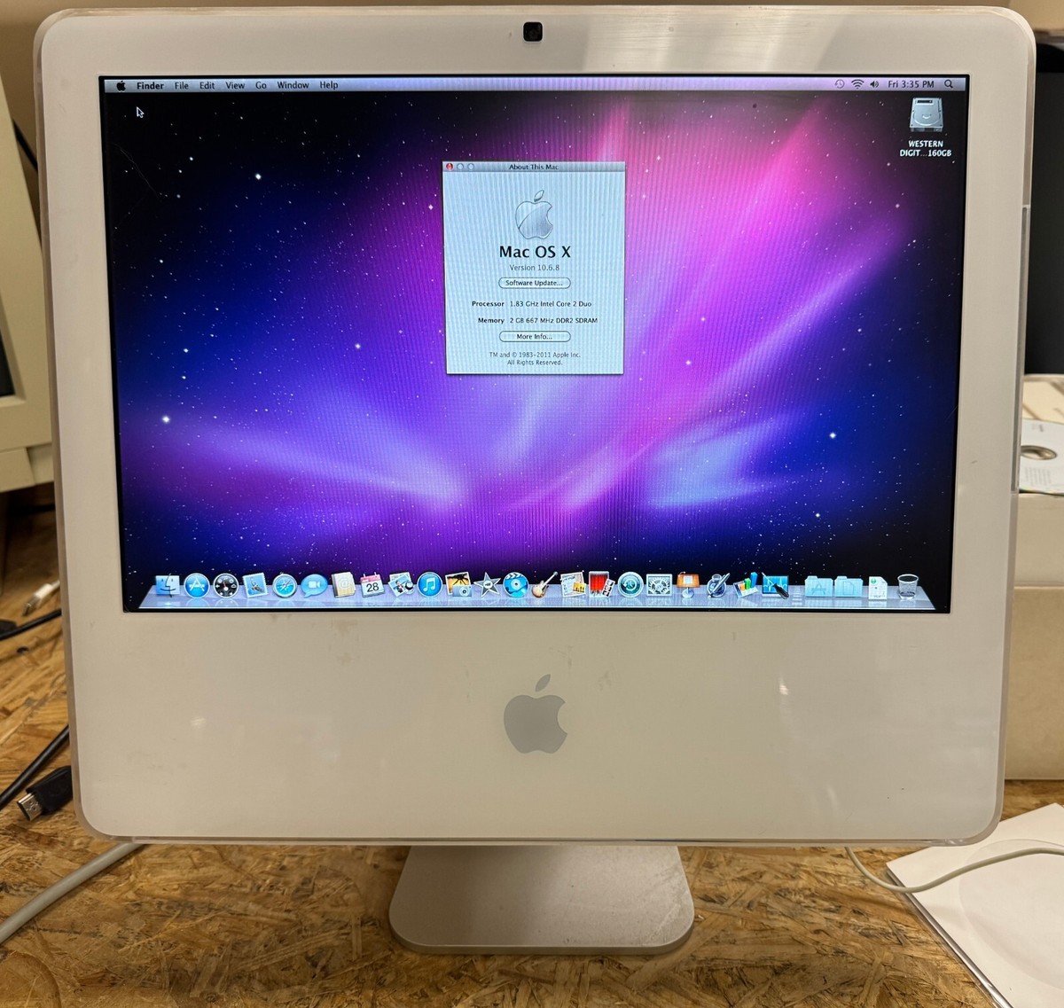 Apple iMac 17-inch August 2006 CD 1.83GHz Intel Core 2 Duo