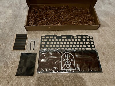 Keycult no 1/65 mechanical keyboard rose gold/charcoal gray