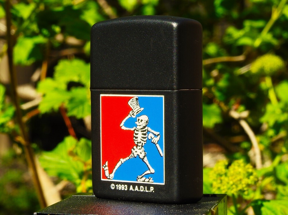 The Grateful Dead Dancing Skeleton Zippo Lighter - Jerry Garcia