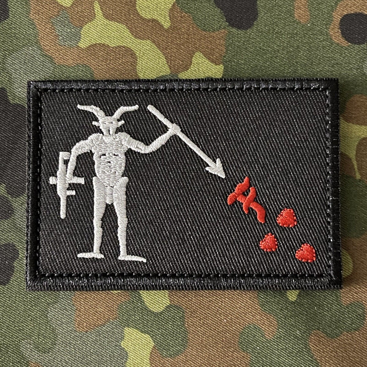 FORWARD OBSERVATIONS GROUP Blackbeard Flag Embroidered Patch w