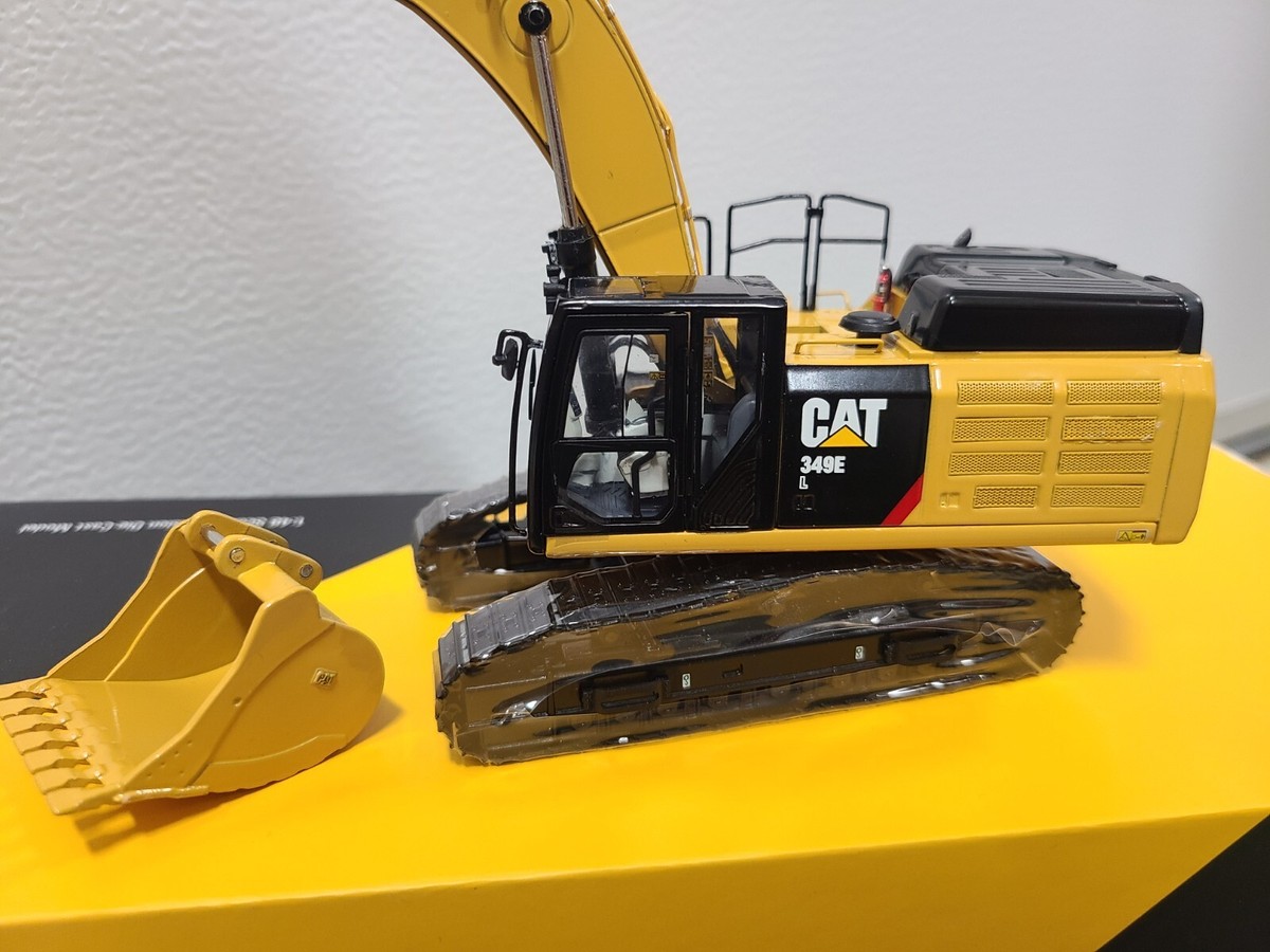 ミニカー 31R-001 CCM 1/48 CAT 349E L EXCAVATOR CCM 1/48 Scale CAT 349E
