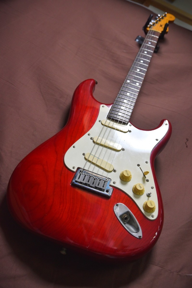 ストラトタイプハードレリック仕様コンポーネントギター