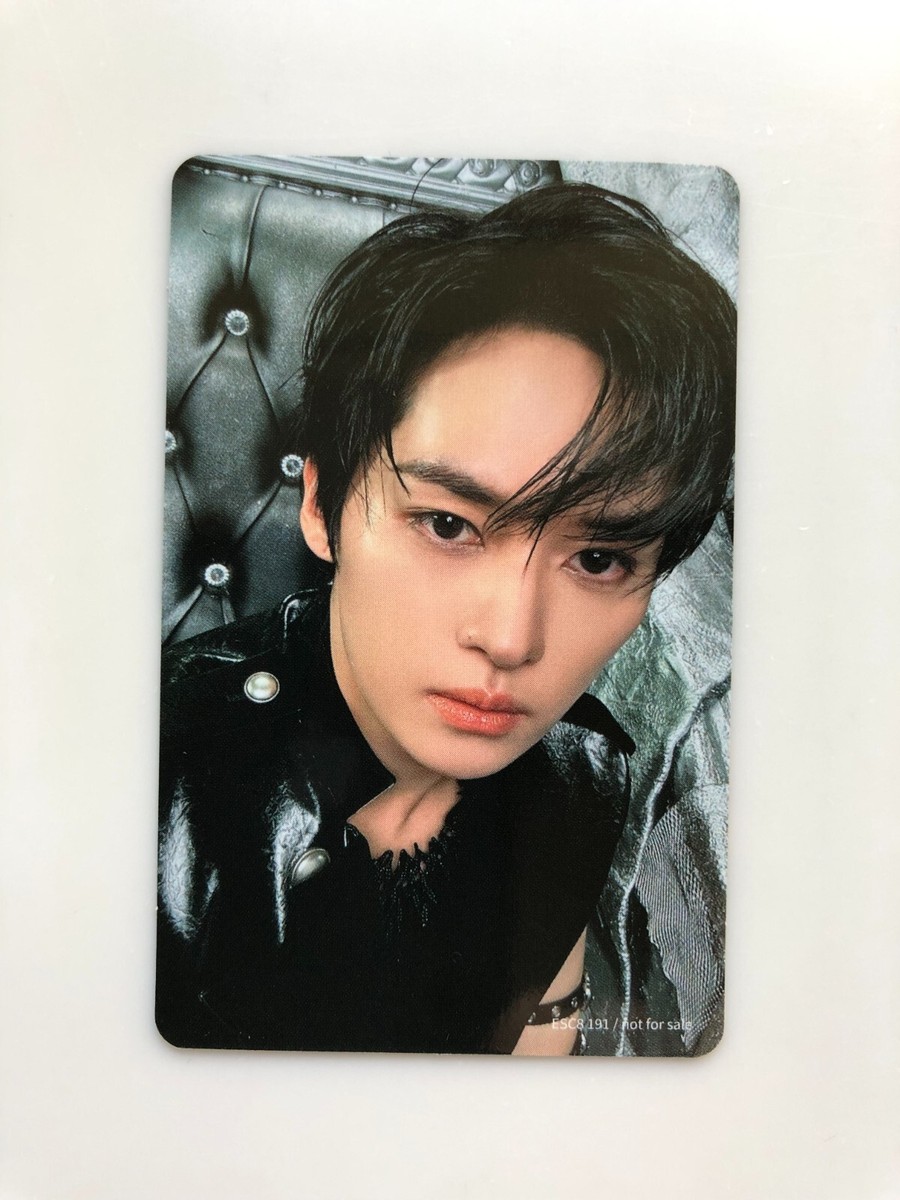 Stray Kids Lee Know Giant Japan FC Limited Double Sided Official