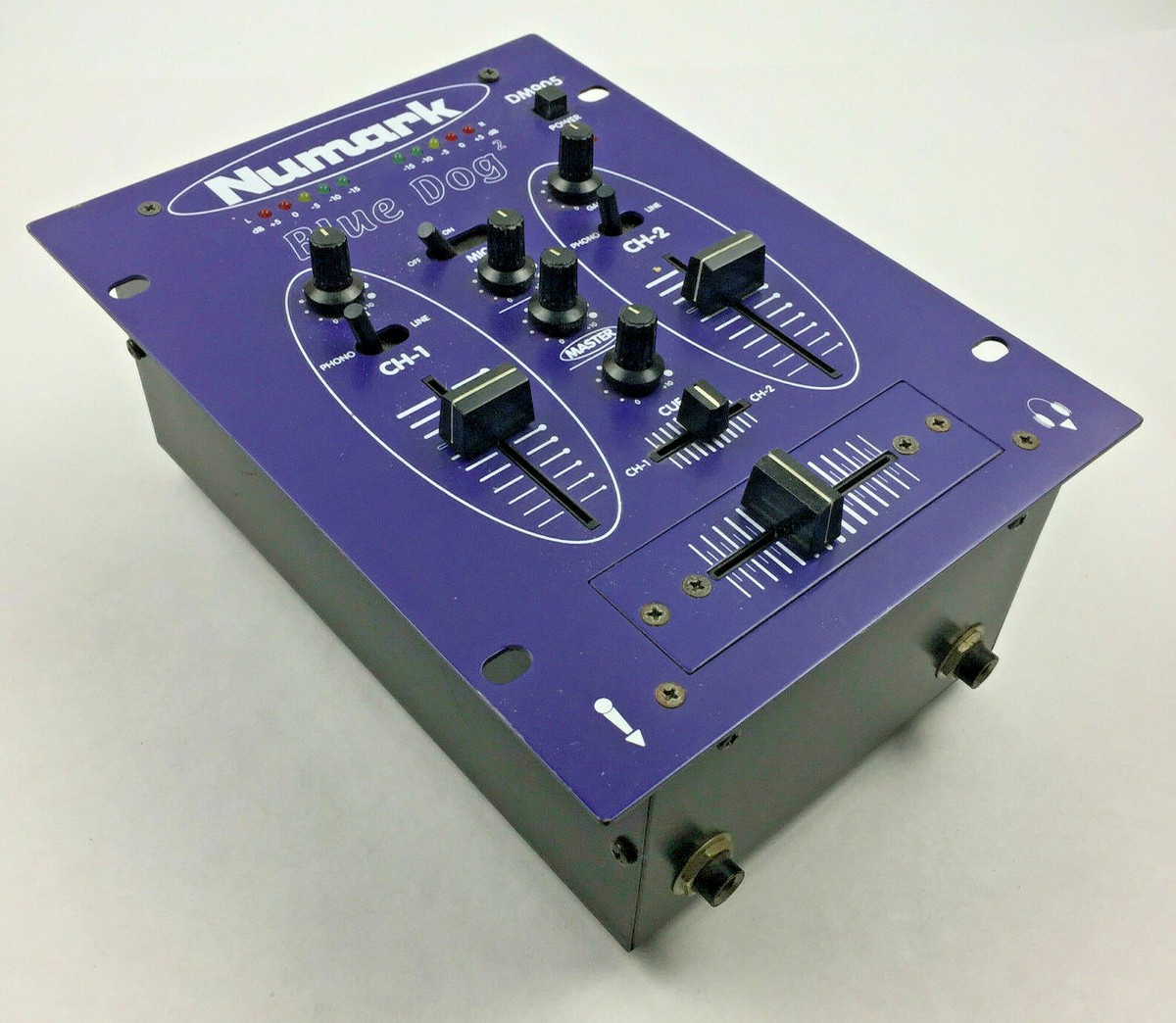 Numark Preamp Professional DJ Mixer Model DM905 Blue Box NO POWER