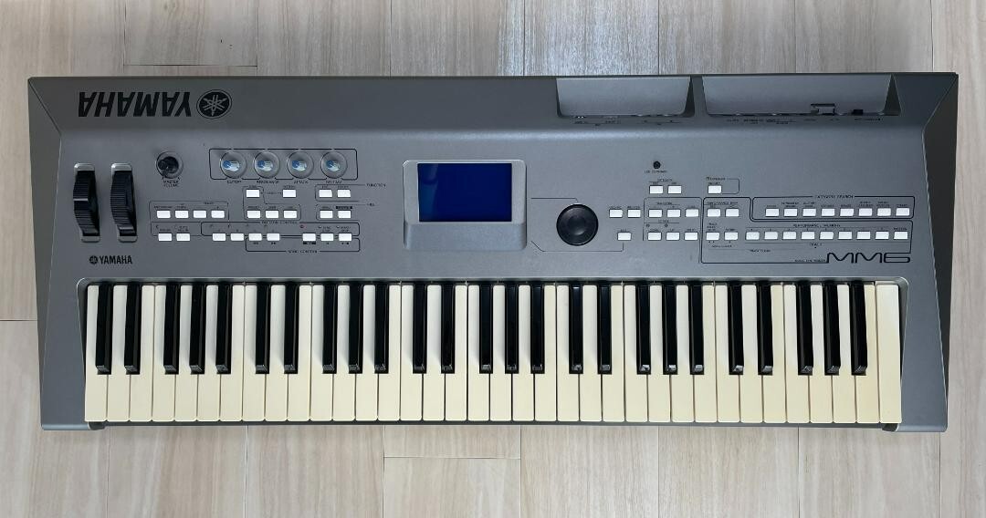 YAMAHA MM6 シンセサイザー 61鍵盤 中古 YAMAHA MM6 シンセサイザー 61