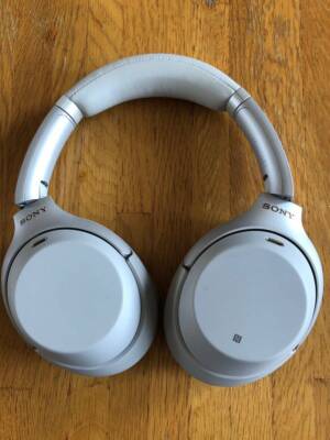 SONY WH-1000XM3 Platinum silver wireless noise canceling