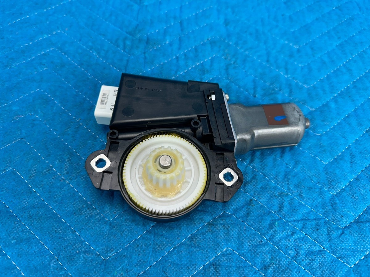 Lexus LX570 Land Cruiser Roof Sunroof Motor 10k 63260-60150 2013