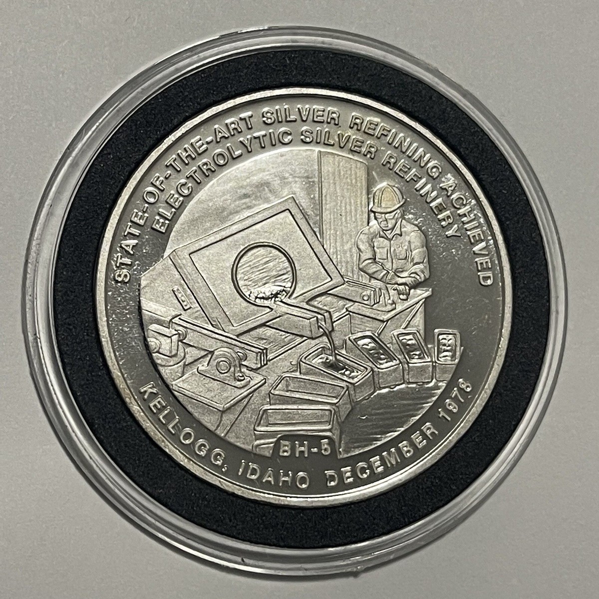 FAO 1982年 銀製記念 FAO 1982年 銀製記念コイン