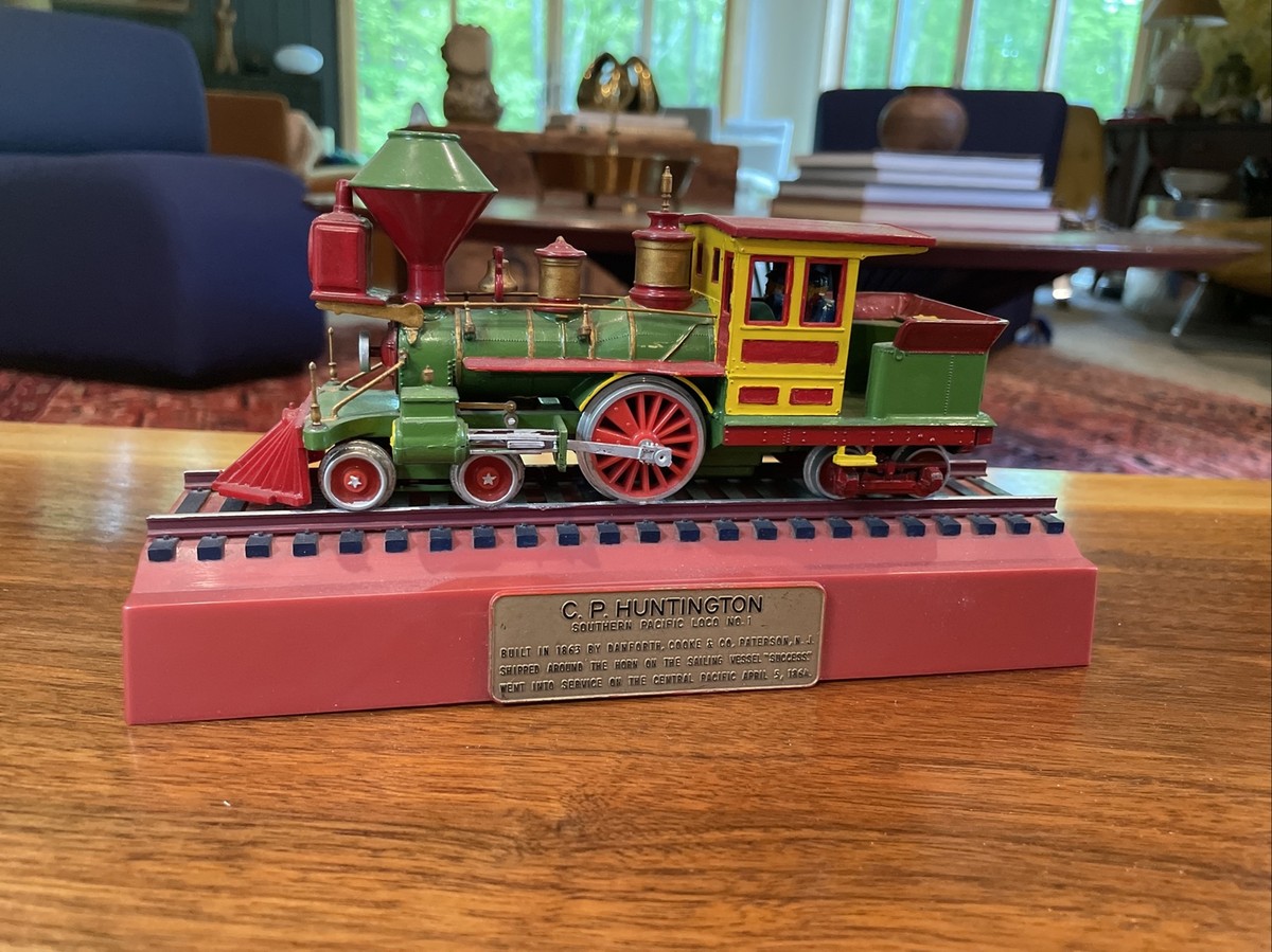 Vtg CP Huntington Southern Pacific No. 1 Steam Locomotive Plastic