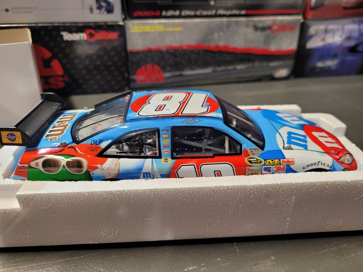 2008 Kyle Busch #18 M&M's RWB Summer Fun Action 1:24 NASCAR Action