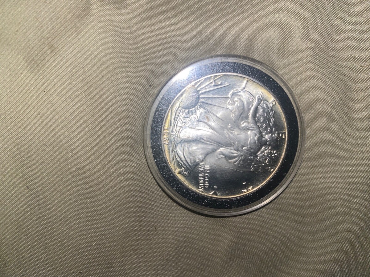 1987 Liberty Silver Dollar - Walking Lady - VERY RARE COIN