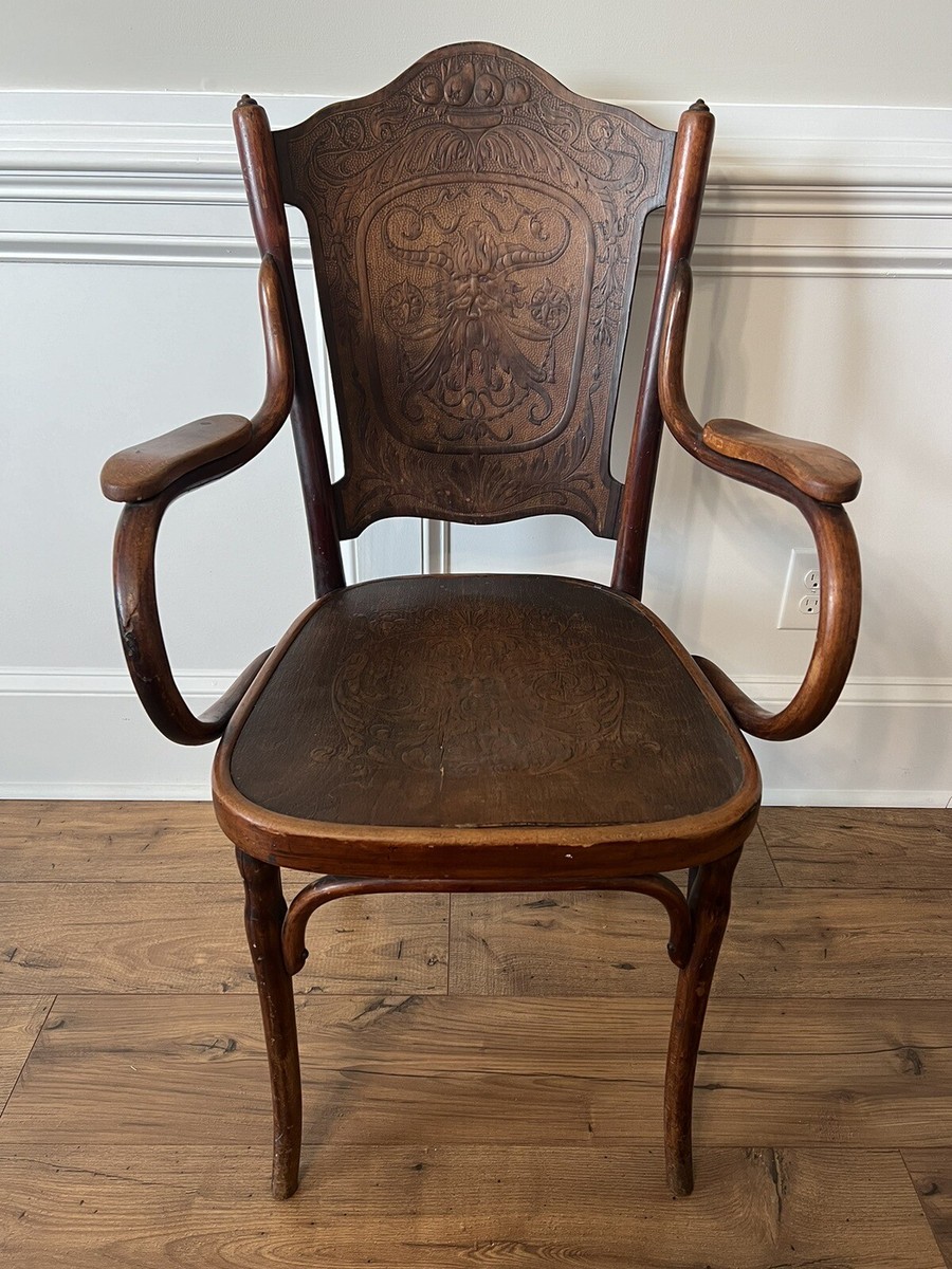 アンティーク ベントウッドチェアー Mundus And J.&J. Kohn mundus and