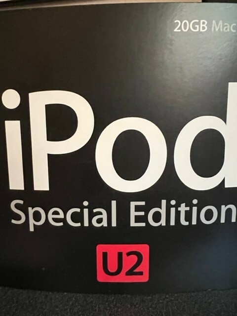 Apple iPod 4th Generation U2 Special Edition | 20 GB | Red | USB