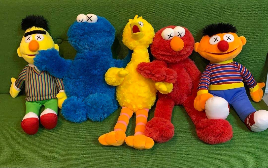 kaws ぬいぐるみ 3カラーセット 正規品 kaws ぬいぐるみ 3カラーセット